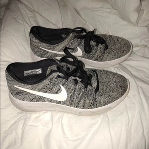 Heather grey nike running shoes